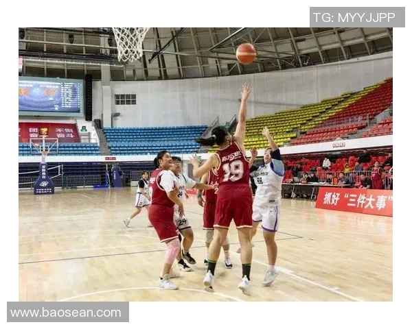 杭州篮球队实力强劲荣登全国第八名展现出色竞技水平与团队合作精神