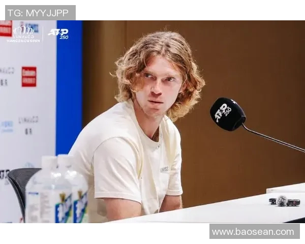 杭州网球队的默契配合揭秘网球巨献背后的团队精神与战术分析